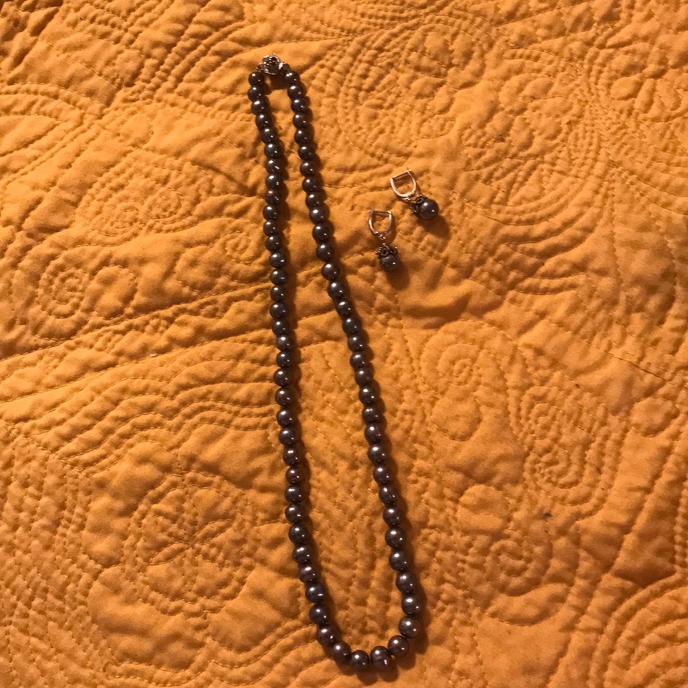 Freshwater pearl necklace